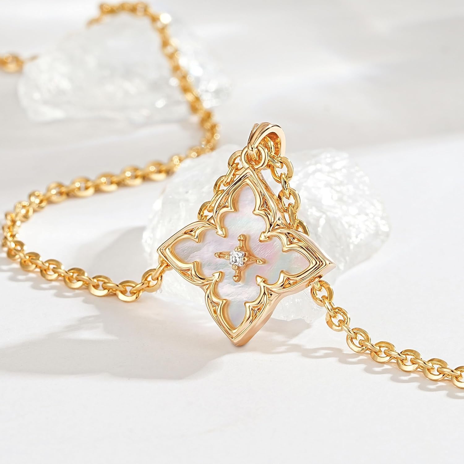 Gold Clover Pendant Necklace for Women