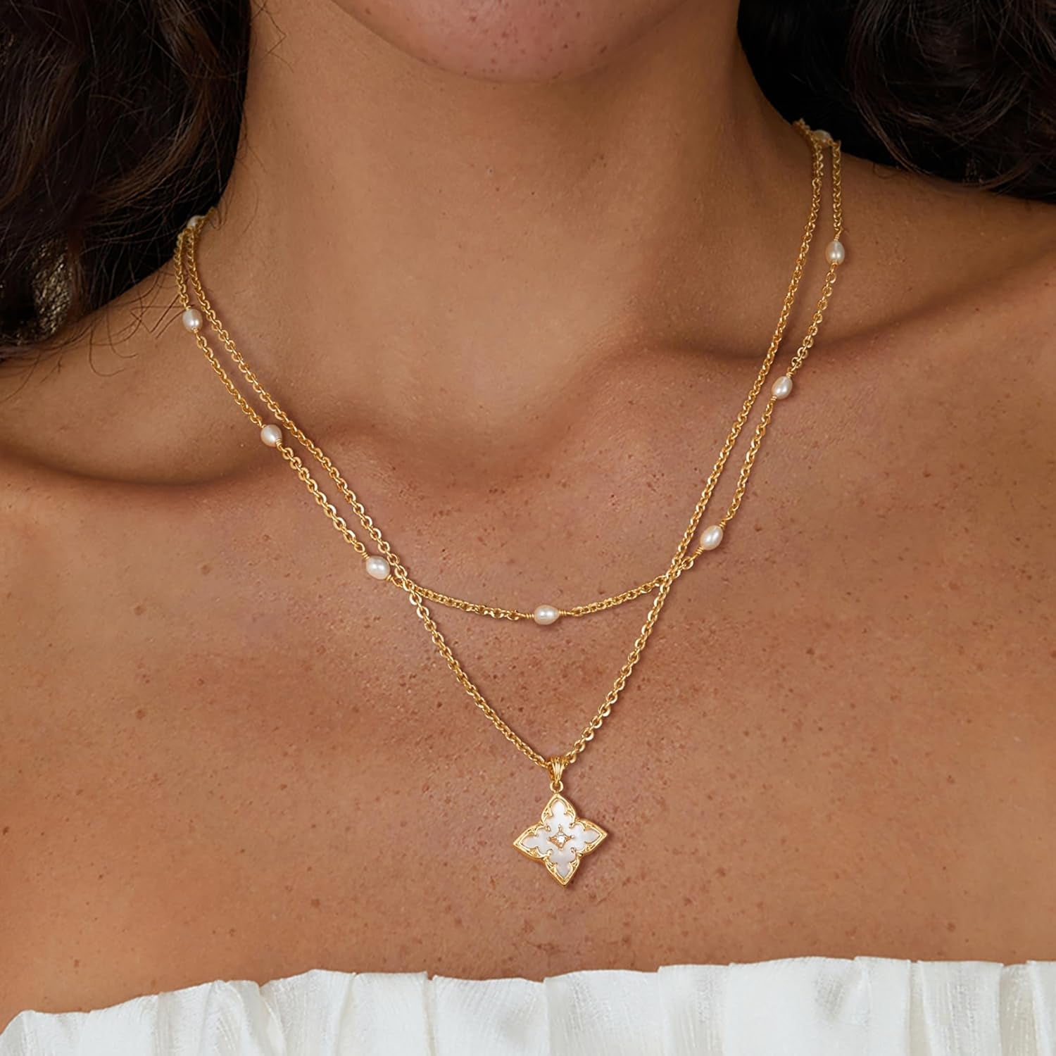 Gold Clover Pendant Necklace for Women