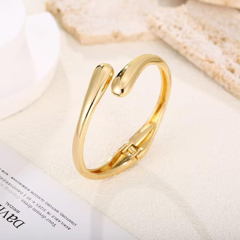 Gold Chunky Twist Bangle Bracelet